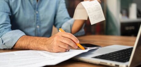Como pedir ajuda financeira a familiares sem transformar o empréstimo em um problema